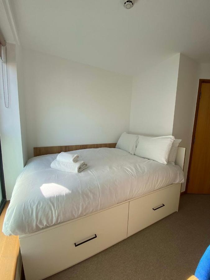 Regency Hall Smart Cheltenham Ensuite Rooms b Buitenkant foto