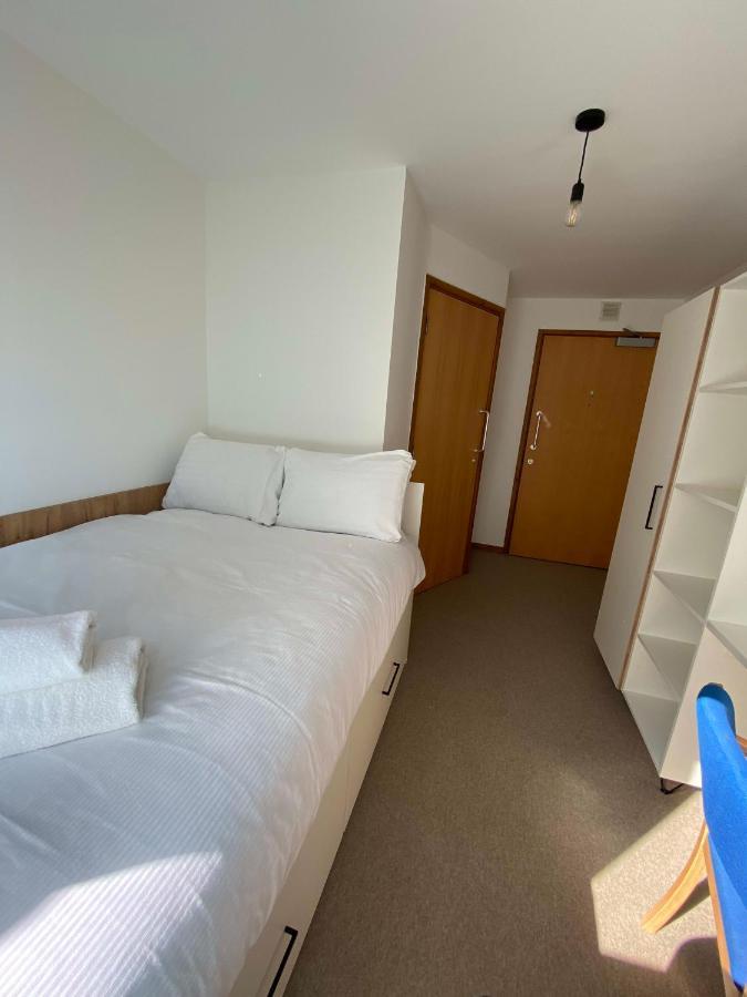 Regency Hall Smart Cheltenham Ensuite Rooms b Buitenkant foto